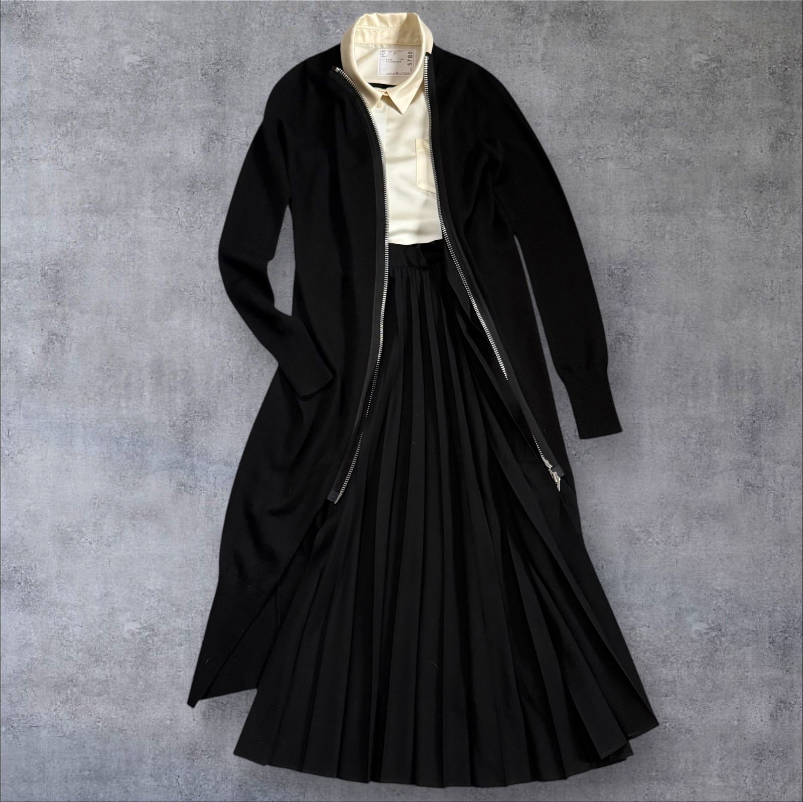 sacai プリーツワンピース　1 （S）黒 sacai プリーツワンピース 1 （S）黒 sacai プリーツワンピース 1 （S