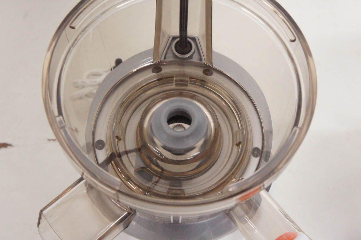 【中古】HUROMヒューロム スロージューサー H15-WH12 ホワイト 低速ジューサー img-group-h15_1200x1200.jpg?v=