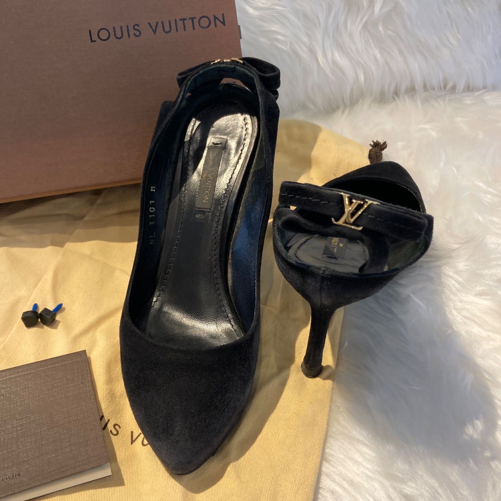 LOUIS VUITTON ルイヴィトン バックストラップ パンプス 35 1|2 23cm LV リボン スエード ブラック ポインテッドトゥ レディース PAWNSHOPRiZ パウンショップリズ