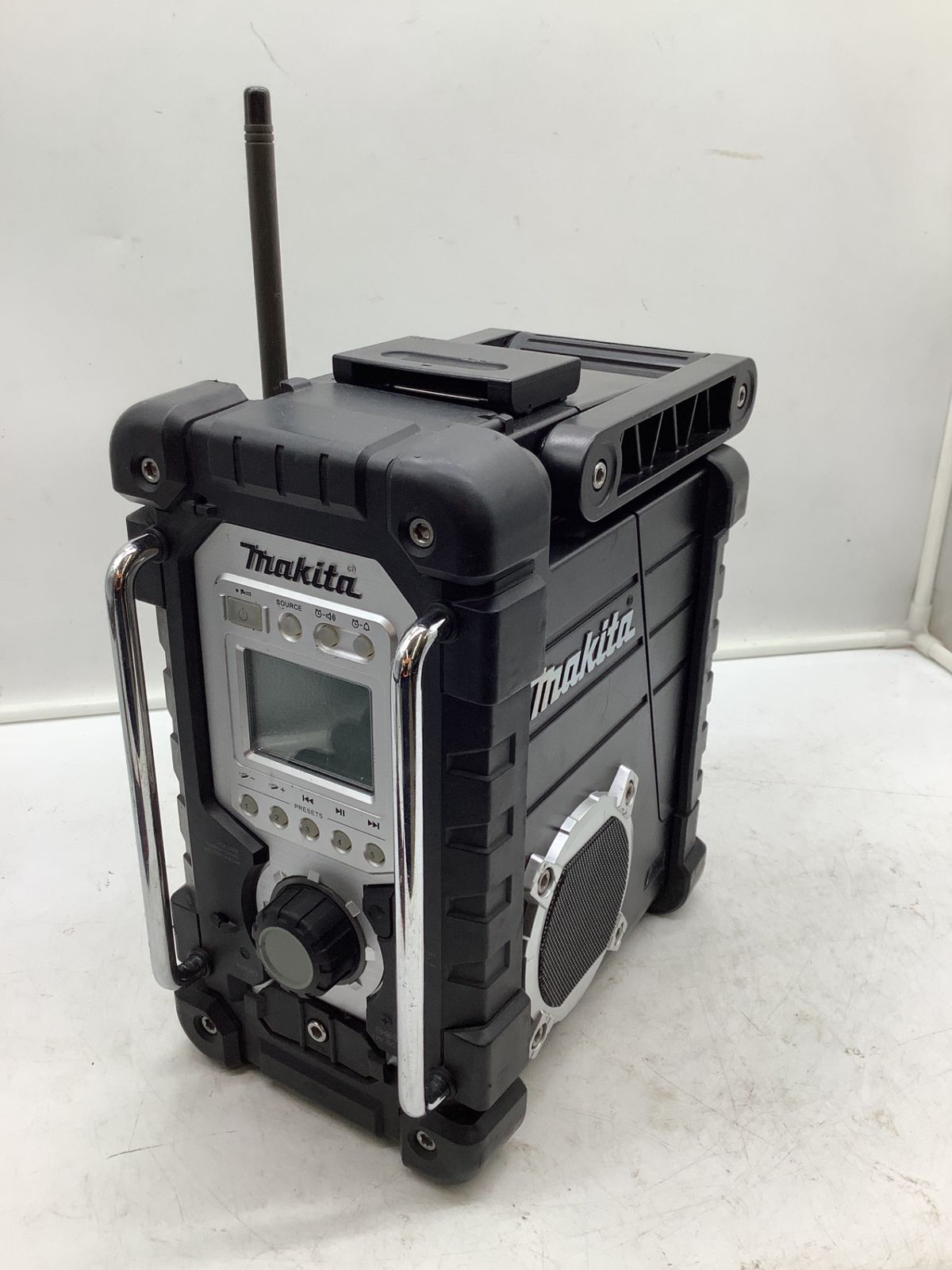 中古品】☆Makita/マキタ 充電式ラジオ本体のみ MR103