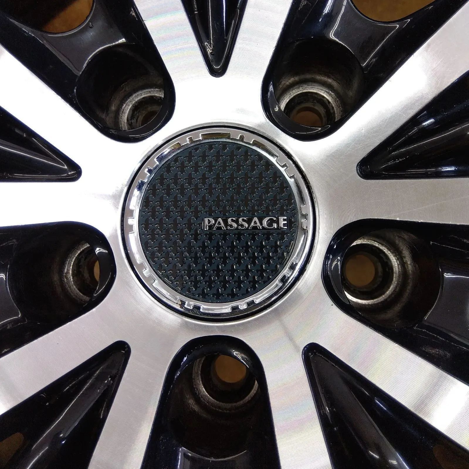 PASSAGE(パサージュ)19インチ×8J+38 PCD114.3/5H社外 PASSAGE(パサージュ)19インチ×8J+38 PCD114.3/5H社外 - メルカリ