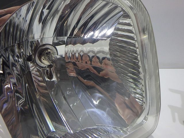 ヘッドライト左右 ハロゲン