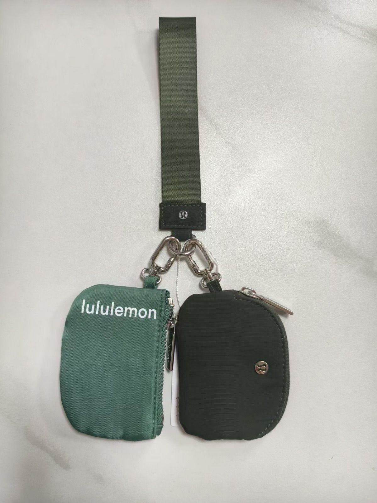 ルルレモン Lululemon Dual Pouch リストバッグ 新品