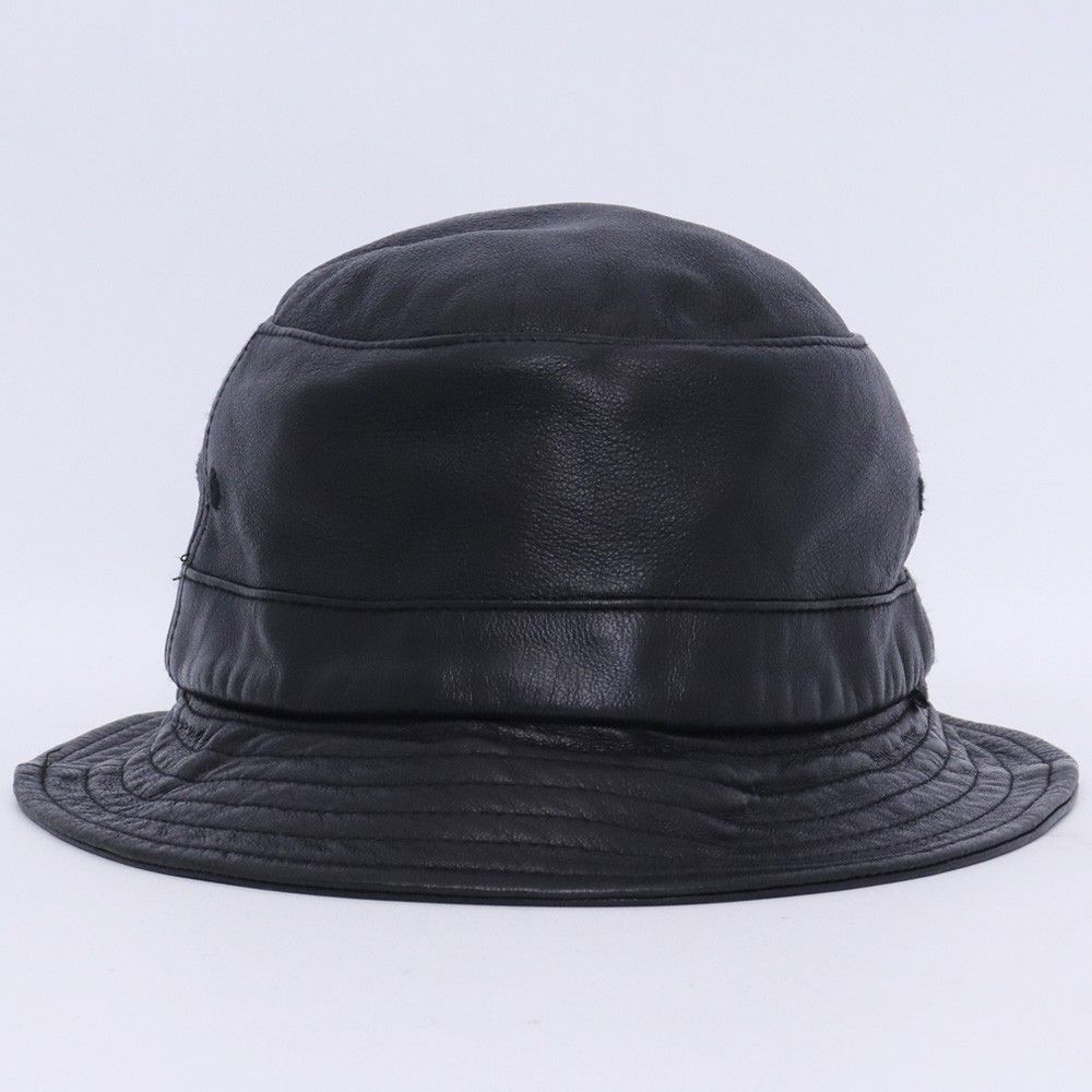 SUPREME Leather Crusher S/Mサイズ ブラック - メルカリ
