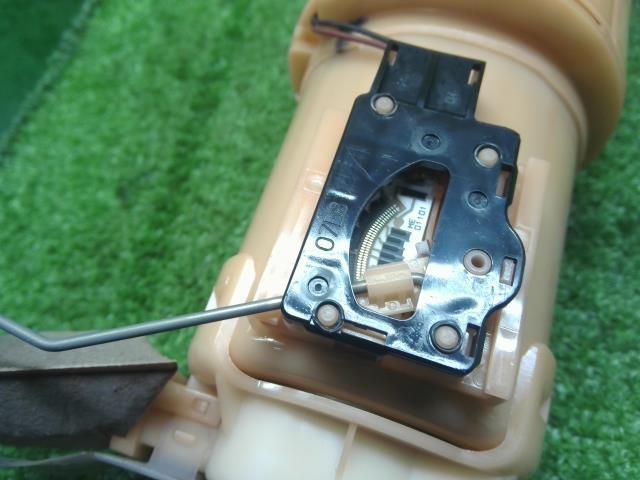 エブリィ EBD-DA64V フューエルポンプ　燃料ポンプ 15100-56820 K6AT エブリィ EBD-DA64V DA64W DA64V フューエルポンプ 燃料ポンプ PA K6A