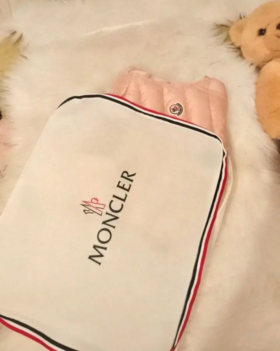 モンクレール キッズ リーアン Liane ダウン ベスト 10A