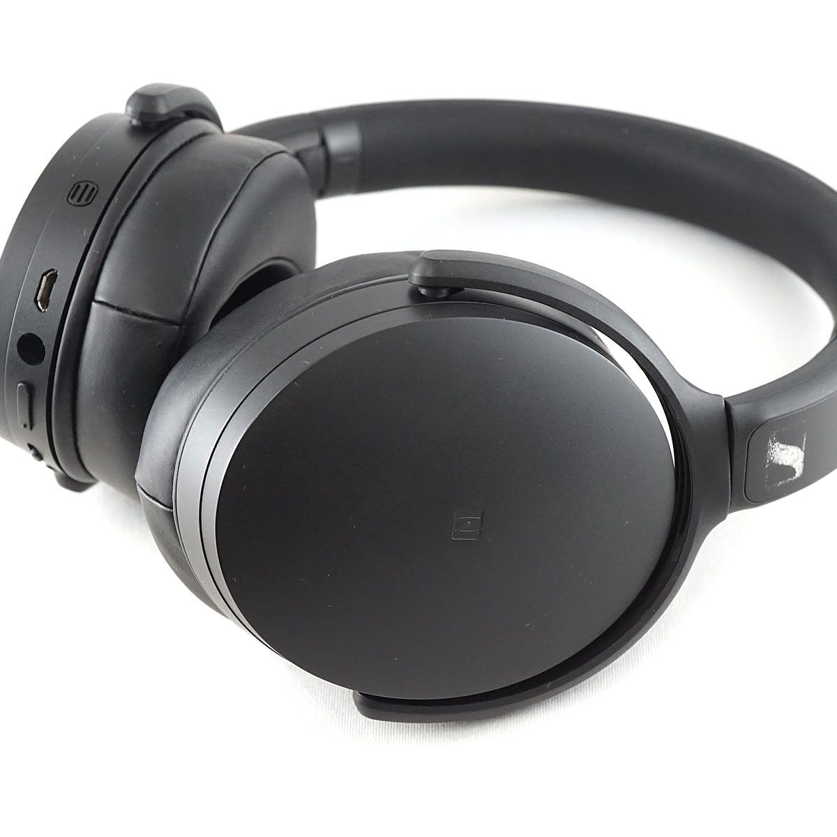 新品未使用　SENNHEISER （ゼンハイザー）HD4.50BTNC HD 4.50 SPECIAL EDITION