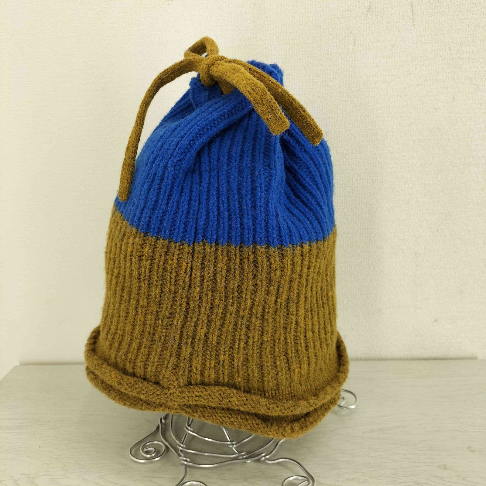 ヴィヴィアンウエストウッド Vivienne Westwood オーブ刺繍 2WAY