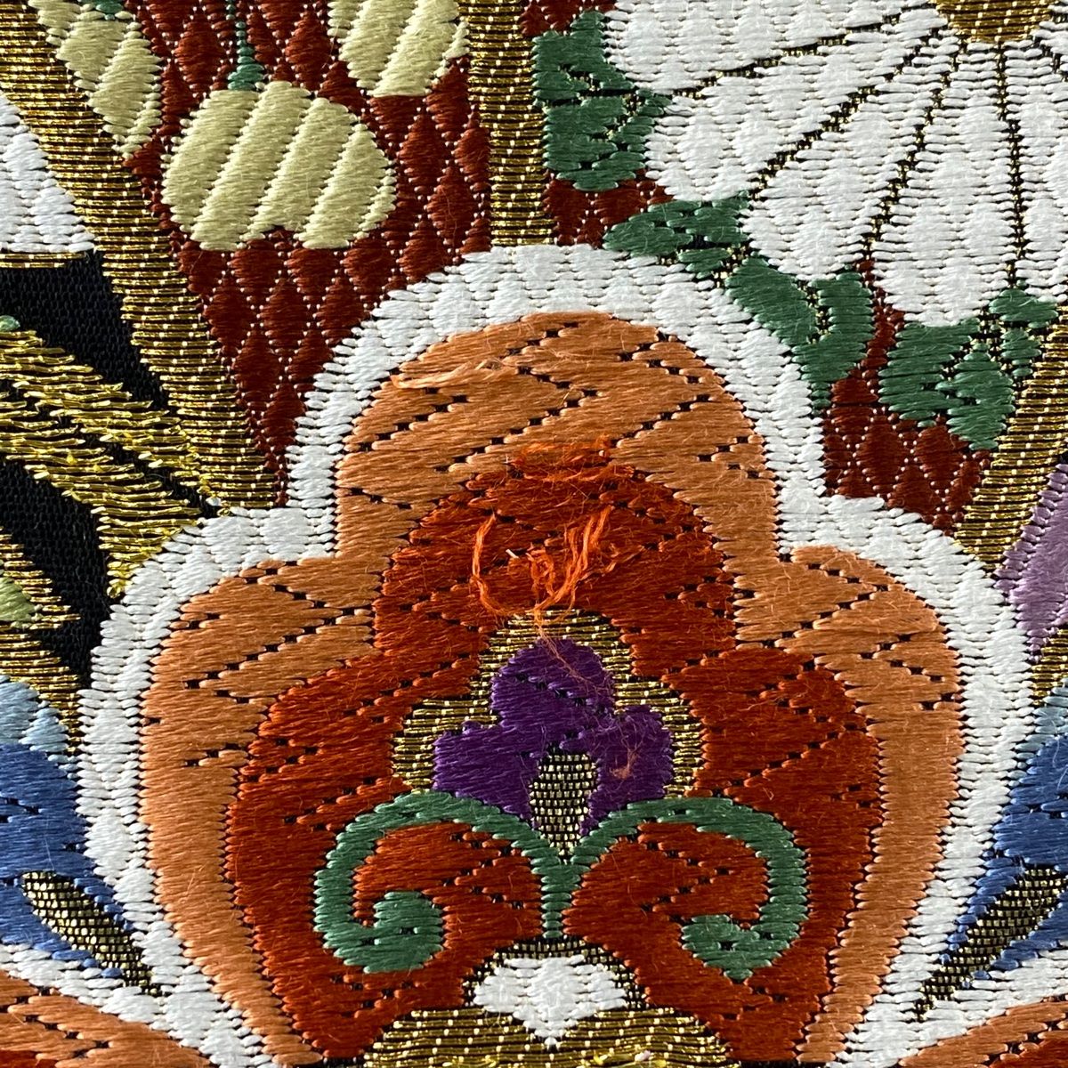 6/24までの出品！銀貨 菊の紋章と白鳥 貨幣博物館