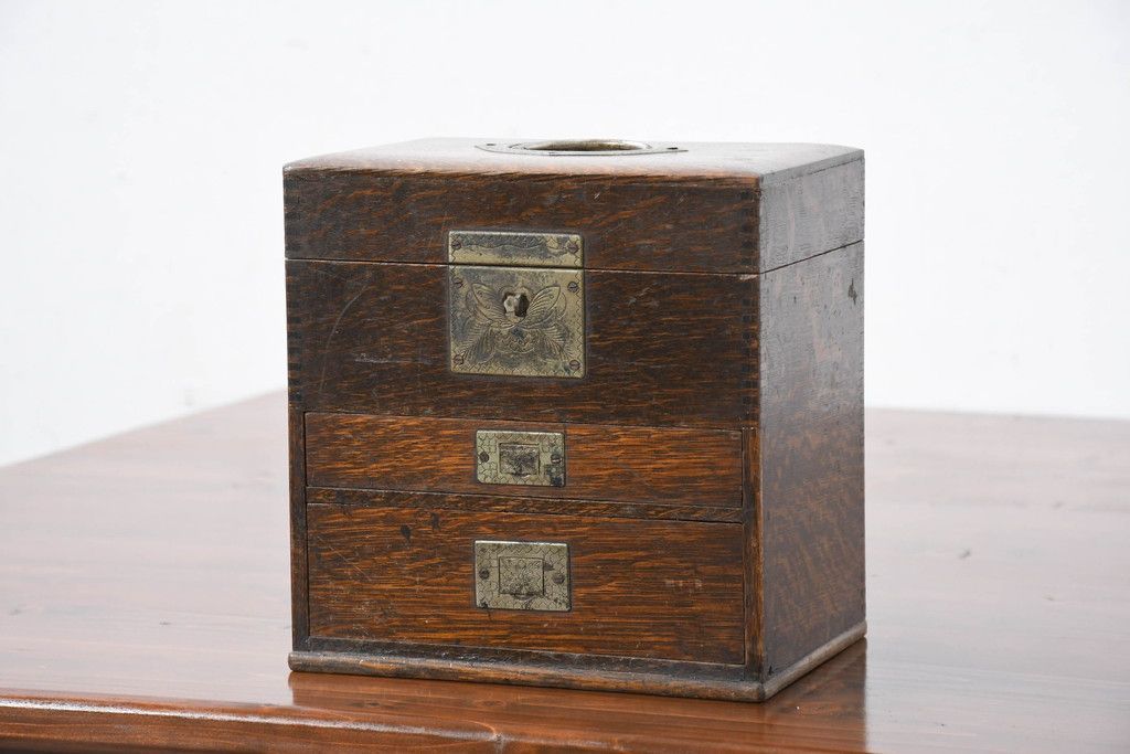 【赤い鳥のていねいな暮らし】ペルシャ絨毯　ウール手織り　厚手　幾何学文様　鳥 赤い鳥のていねいな暮らし】ペルシャ絨毯 ウール手織り 厚手 幾何学