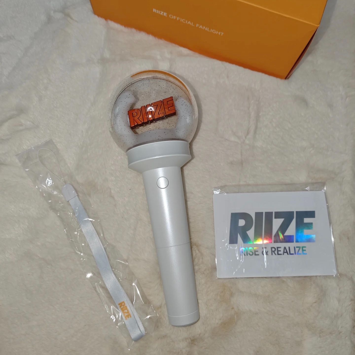 【新品未使用】 RIIZE ライズ ペンライト コンサートには必須です 新品未使用】 RIIZE ライズ ペンライト コンサートには必須です