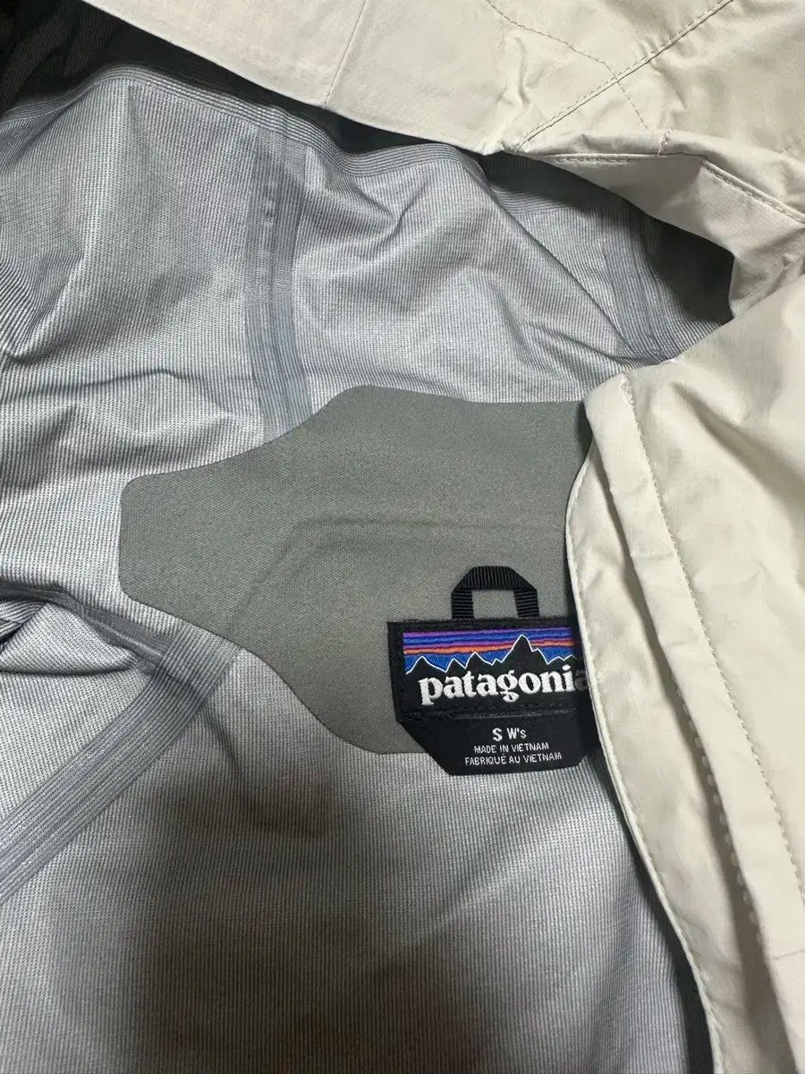 パタゴニア トレントシェル レディース sサイズ ほぼ SIROKUMA-CORPORATION_COM