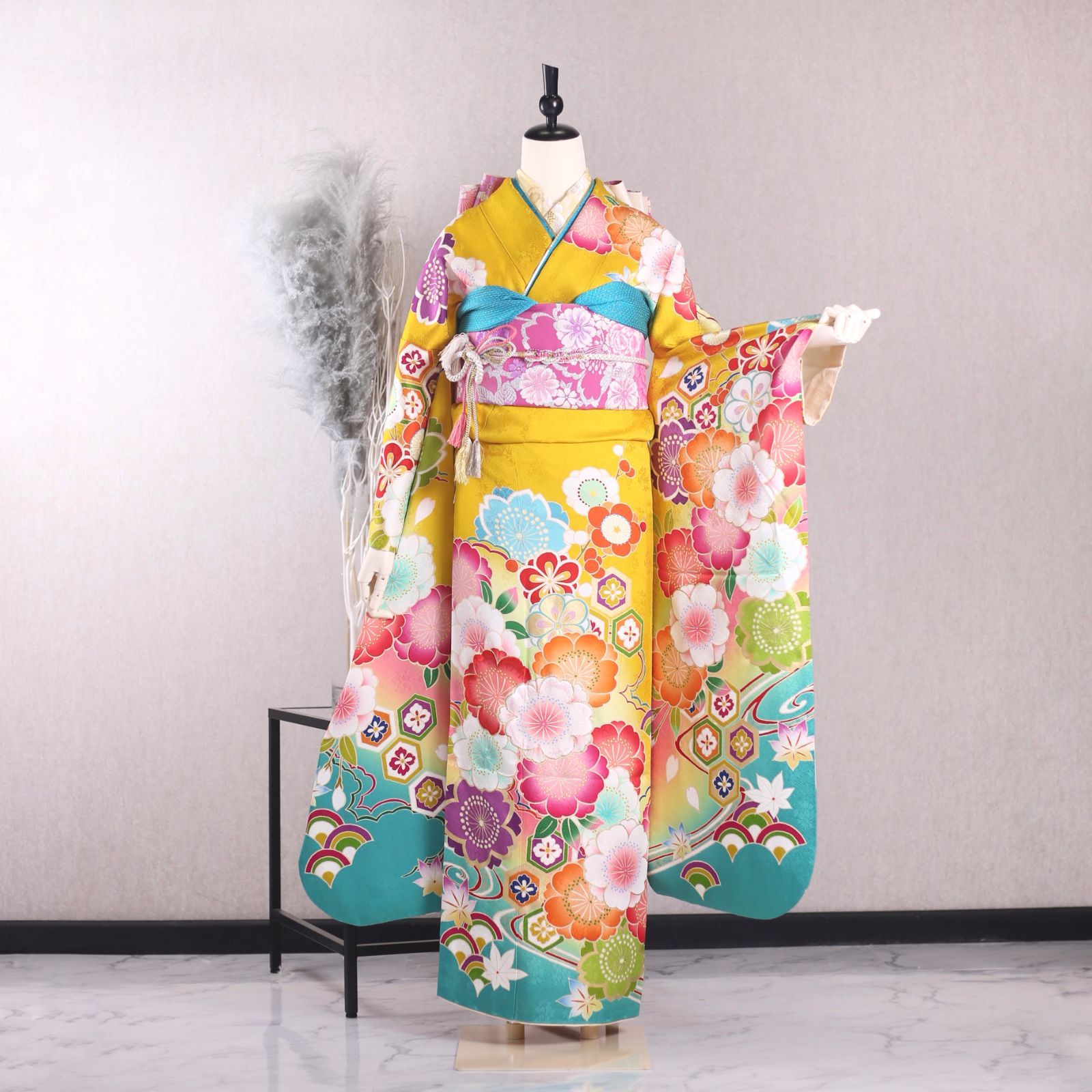 成人式　振袖　レトロ　ポップ　振袖セット 振袖フルセット 振袖セット 振袖 Lサイズ 中古 黄×レトロポップ