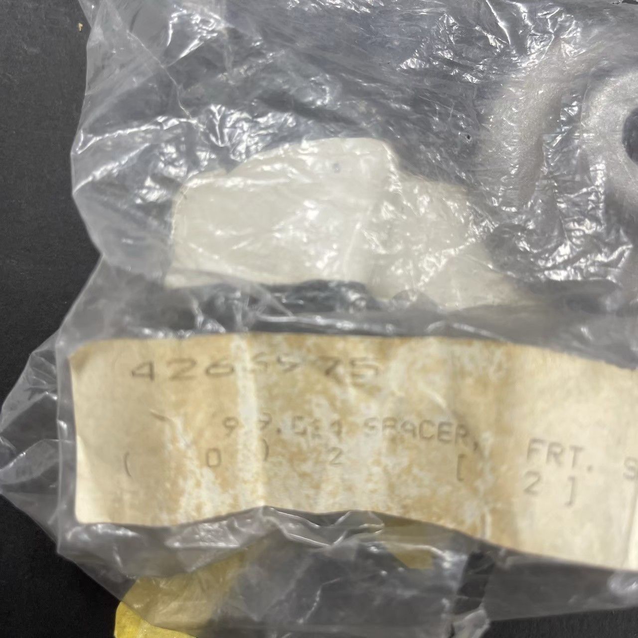 C-5444 GM 純正 4265775 フロント ショック アッパー スペーサー シボレー ポンティアック ビュイック オールズモビル Genuine Front Shock Upper Spacer Chevrolet Pontiac FFCRYSTALESIA_COM