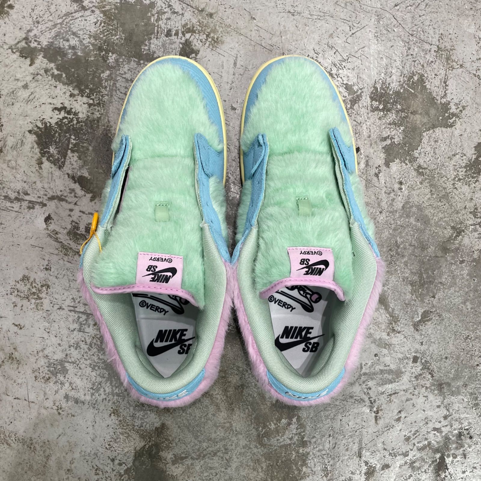 VERDY NIKE SB Dunk Low Pro QS コラボ ダンク スニーカー ナイキ 