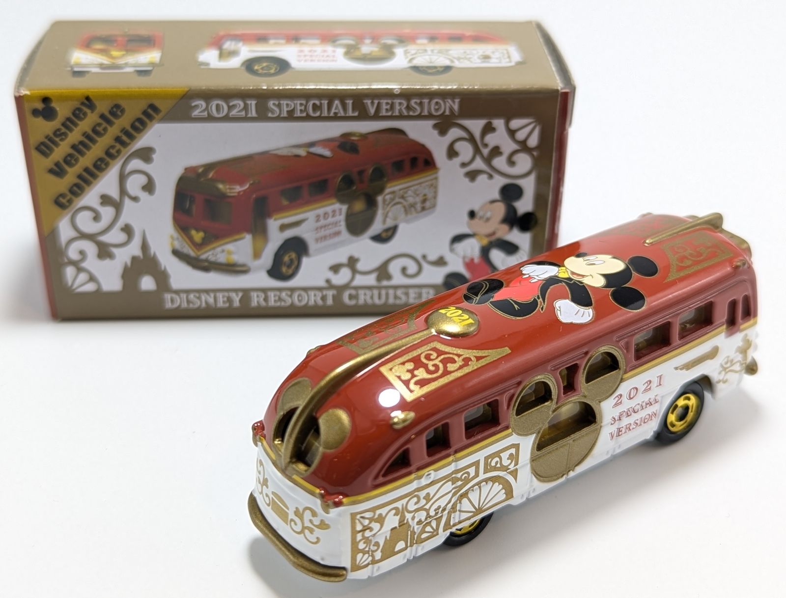 トミカ　ディズニーリゾート イーヨーのクラシックカー トミカ イーヨーのクラシックカー ディズニーリゾート TOMY