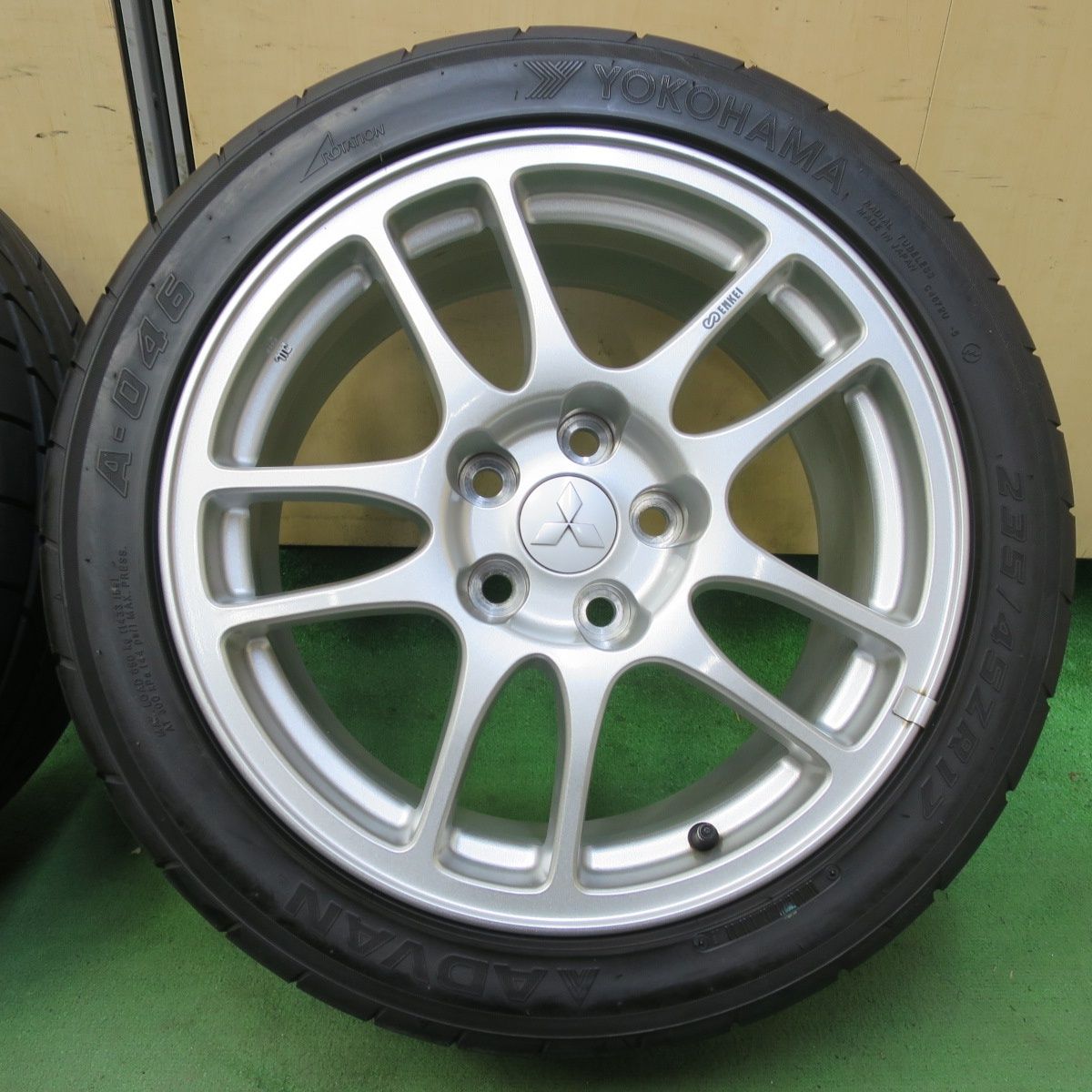 ランサーエボリューションX　純正ホイール　ENKEI製　タイヤ付き　4本セット ランサーエボリューションX 純正ホイール ENKEI製 タイヤ付き 4本