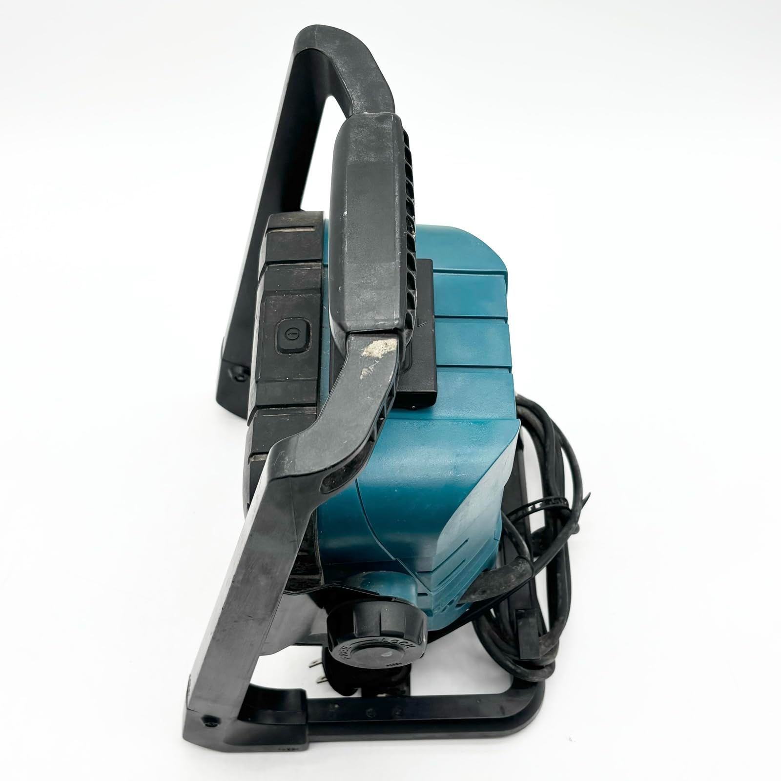 マキタ Makita 充電式LEDスタンドライト 本体のみ 14.4V|18V ML805 ○1149