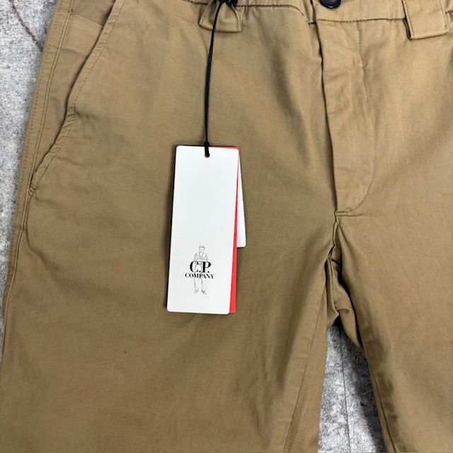 C.P.COMPANY シーピーカンパニー ベージュ ブラウン コットン ルーマニア製 スリムパンツ ストレートパンツ 06CMPA101A