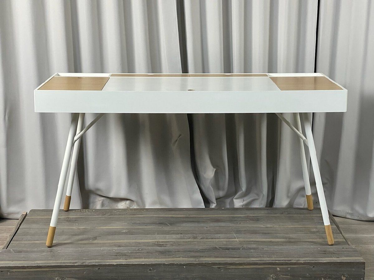 クパチーノ デスク