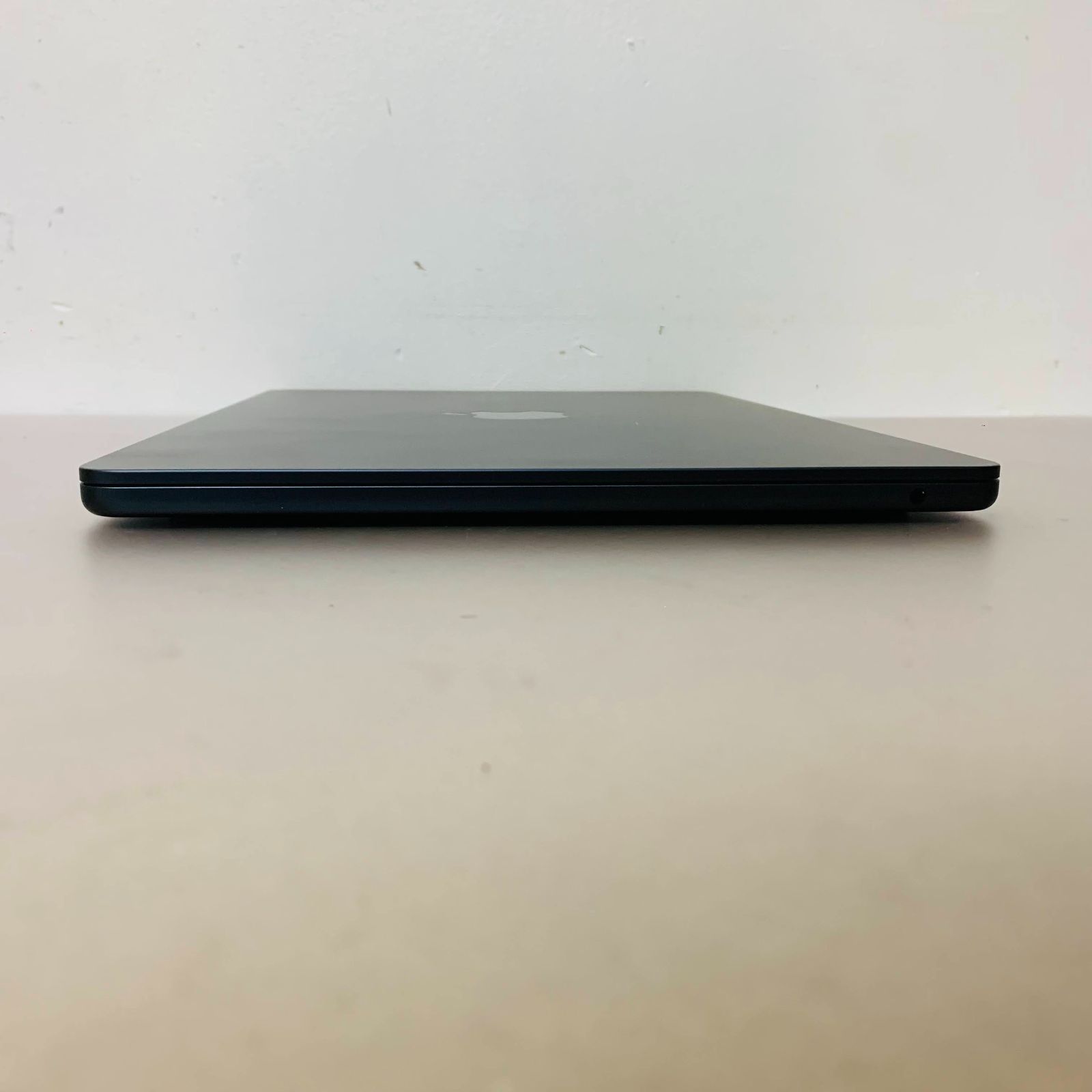 バッテリー100%】MacBookAir M2 8GB 256GB 2022 バッテリー100