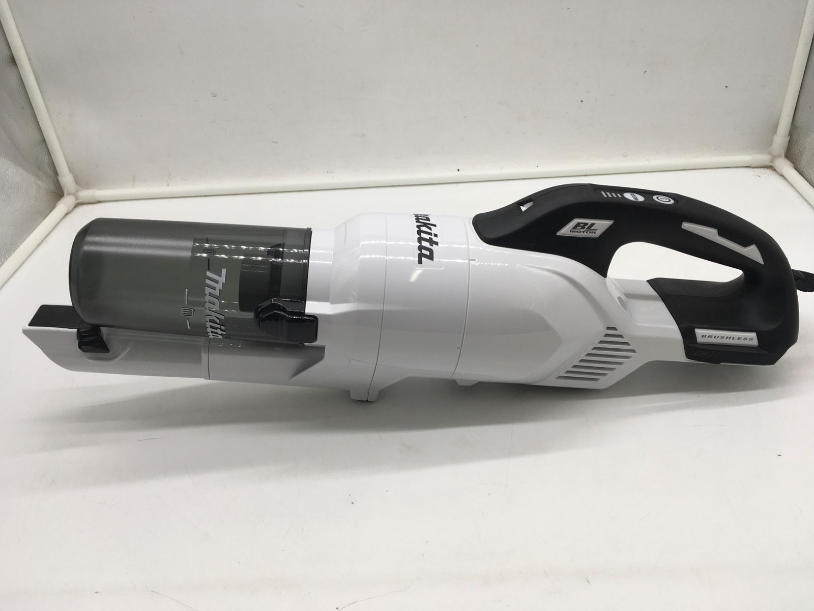 Makita マキタ 18v充電式クリーナー CL286FDRFW ITSC1PQBN5HA エコツール岡崎インター店 M02