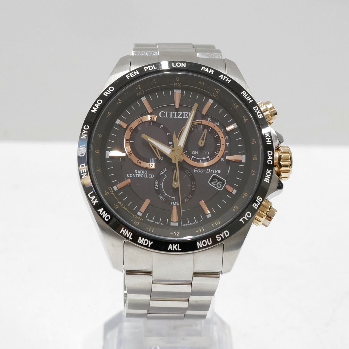 CITIZEN メンズ 腕時計 USED美品 エコドライブ 電波ソーラー E660-R011847 シチズン クロノグラフ 完動品 中古 X5432