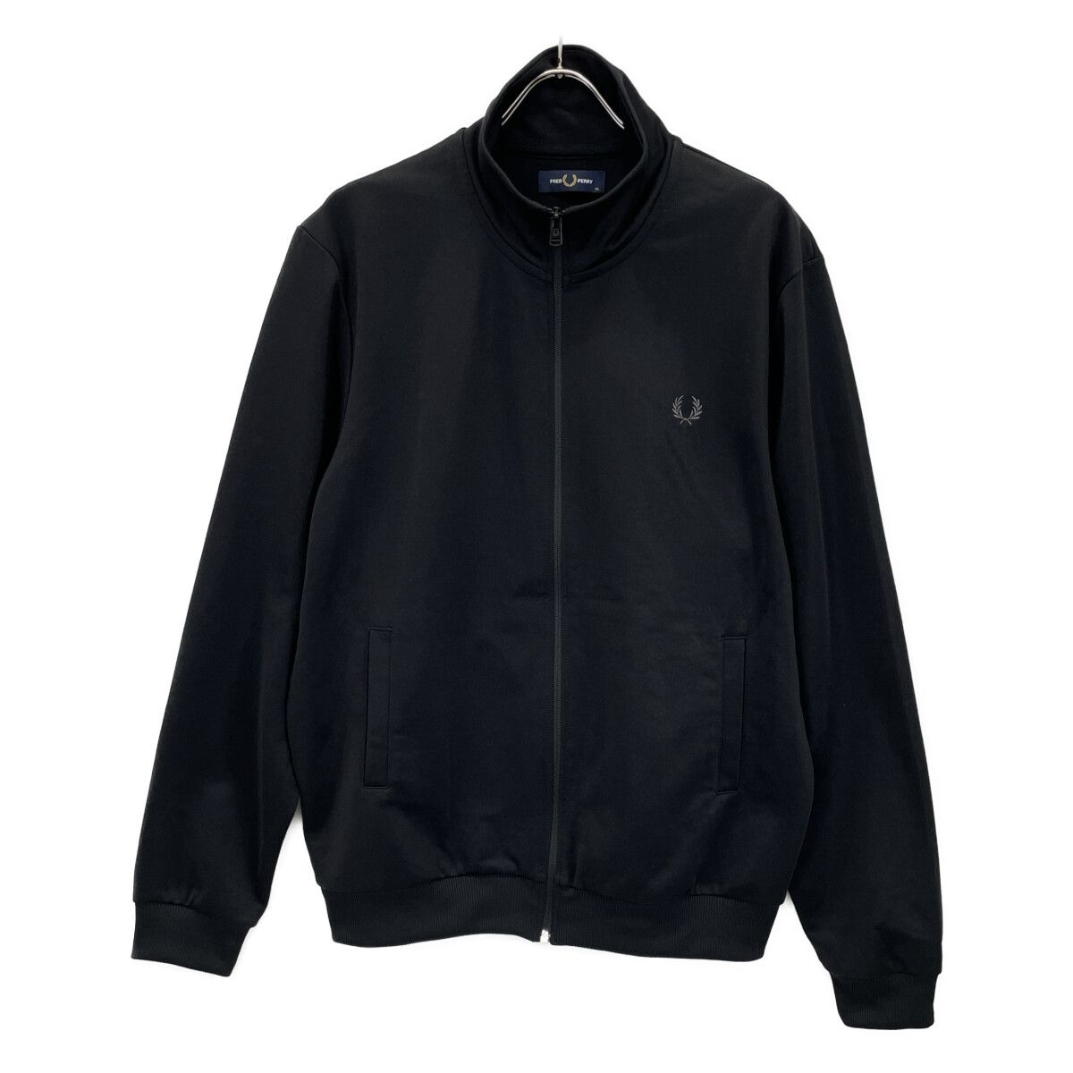 FRED PERRY フレッドペリー J6000/102/01980/407 ﾌﾞﾗｯｸ ｺｯﾄﾝ混 ﾛｺﾞ刺繍  