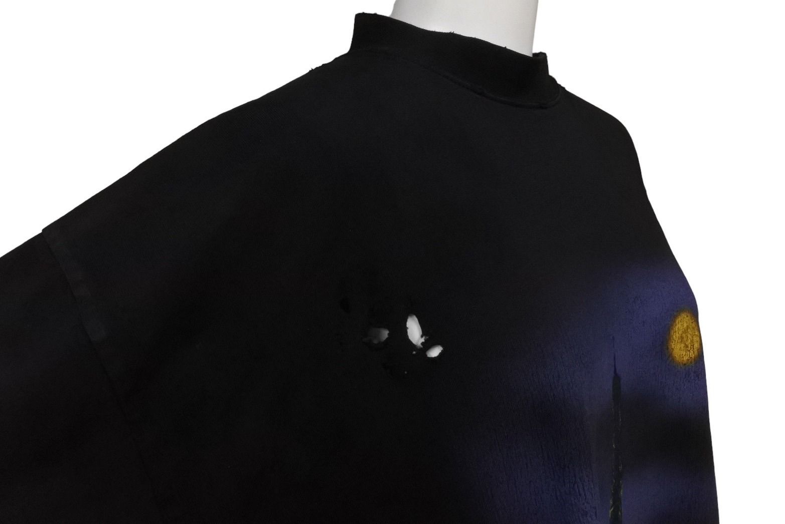 新品同様 BALENCIAGA バレンシアガ PARIS MOON 半袖Ｔシャツ サイズ1 クラッシュ加工 739028TOVE41055 ブラック 中古 57141 楽天市場】新品同様 BALENCIAGA バレンシアガ PARIS MOON 半袖Tシャツ