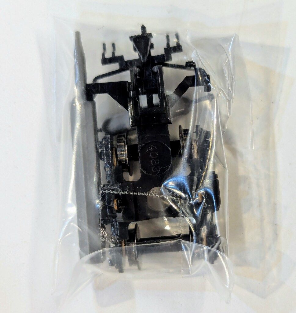 185系0番台 踊り子色