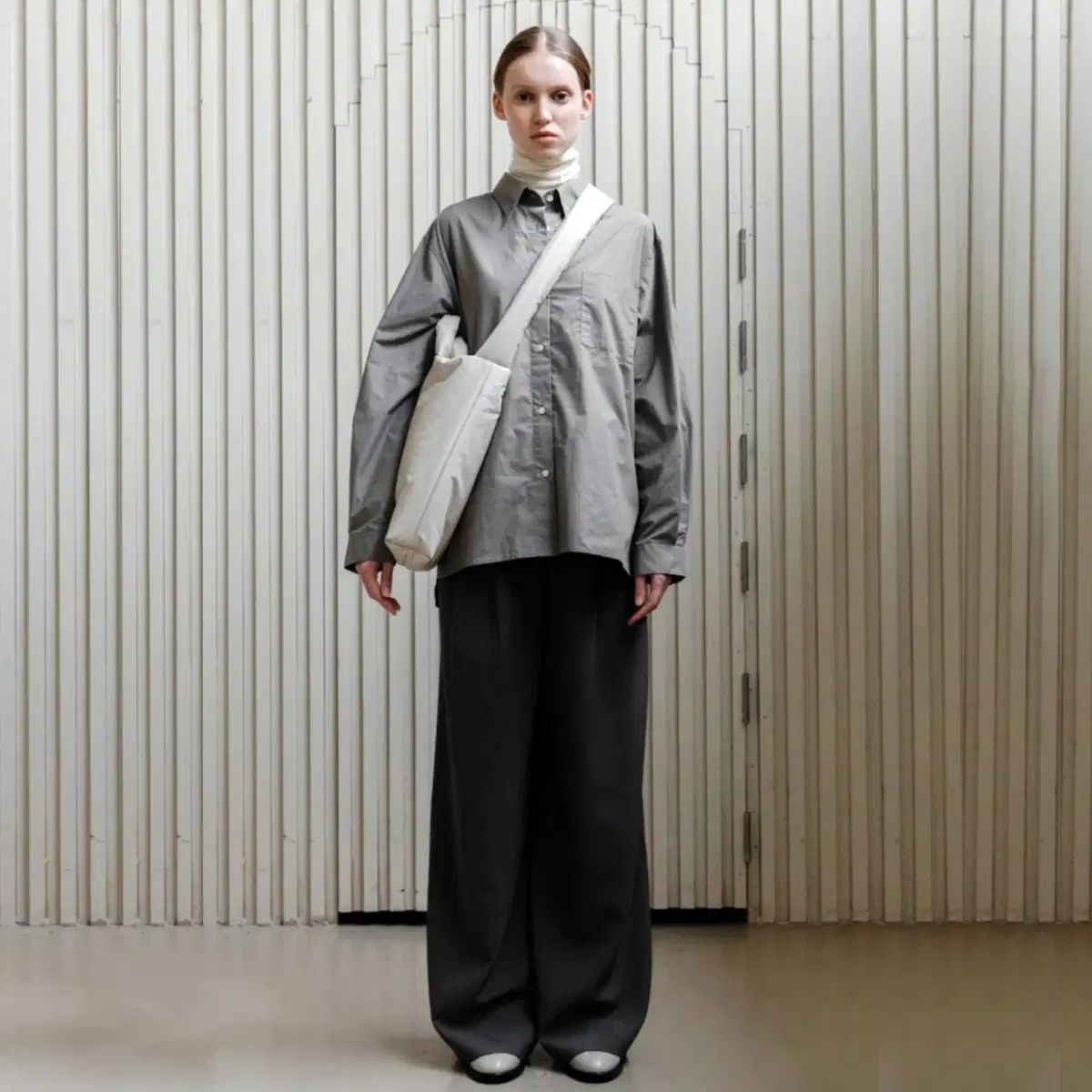 ユエル YUERE ベルト付き ワイドスラックス 55