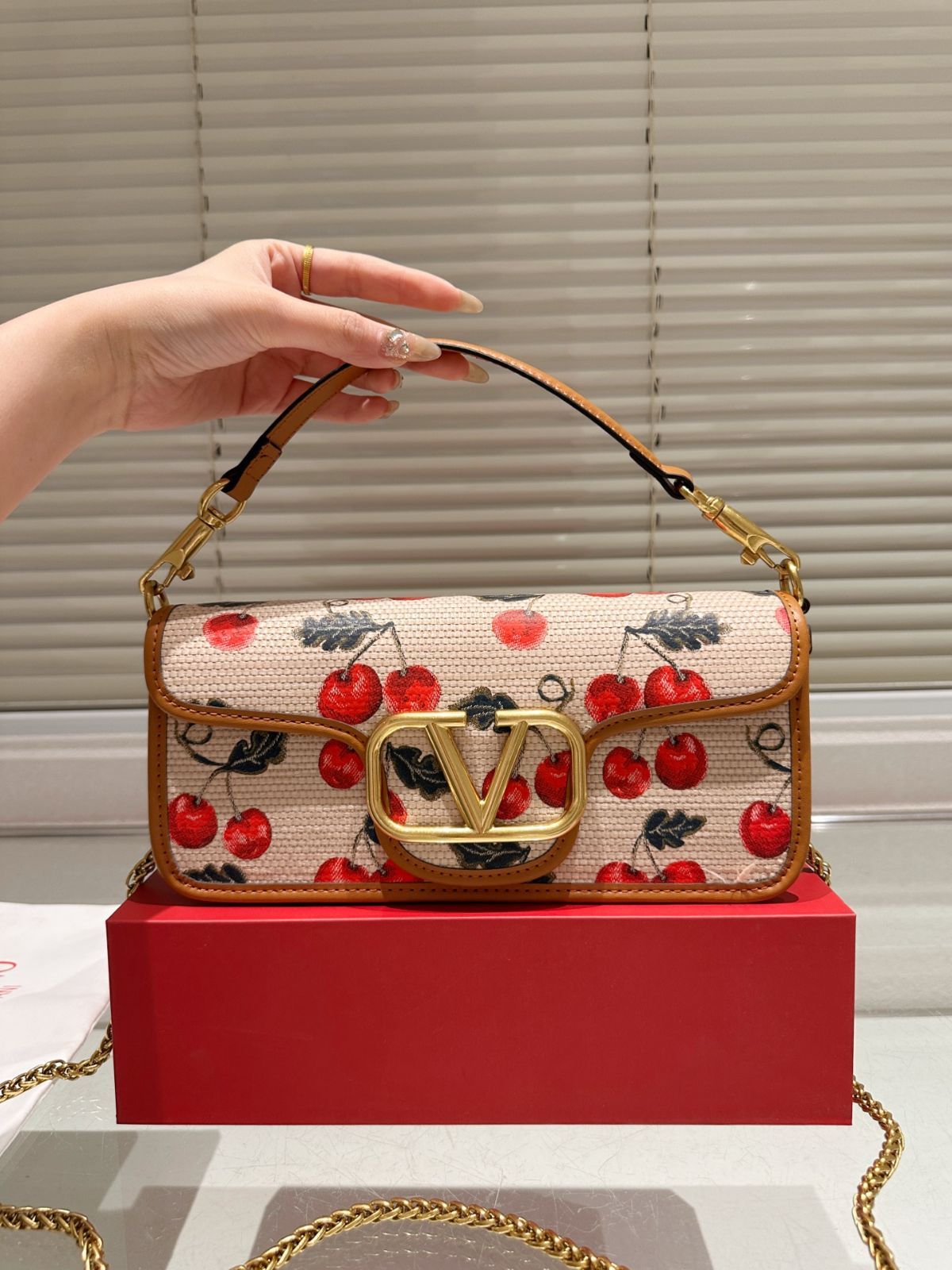 ＊VALENTINO＊Loco ハンドバック 関税・送料込み org.jpg