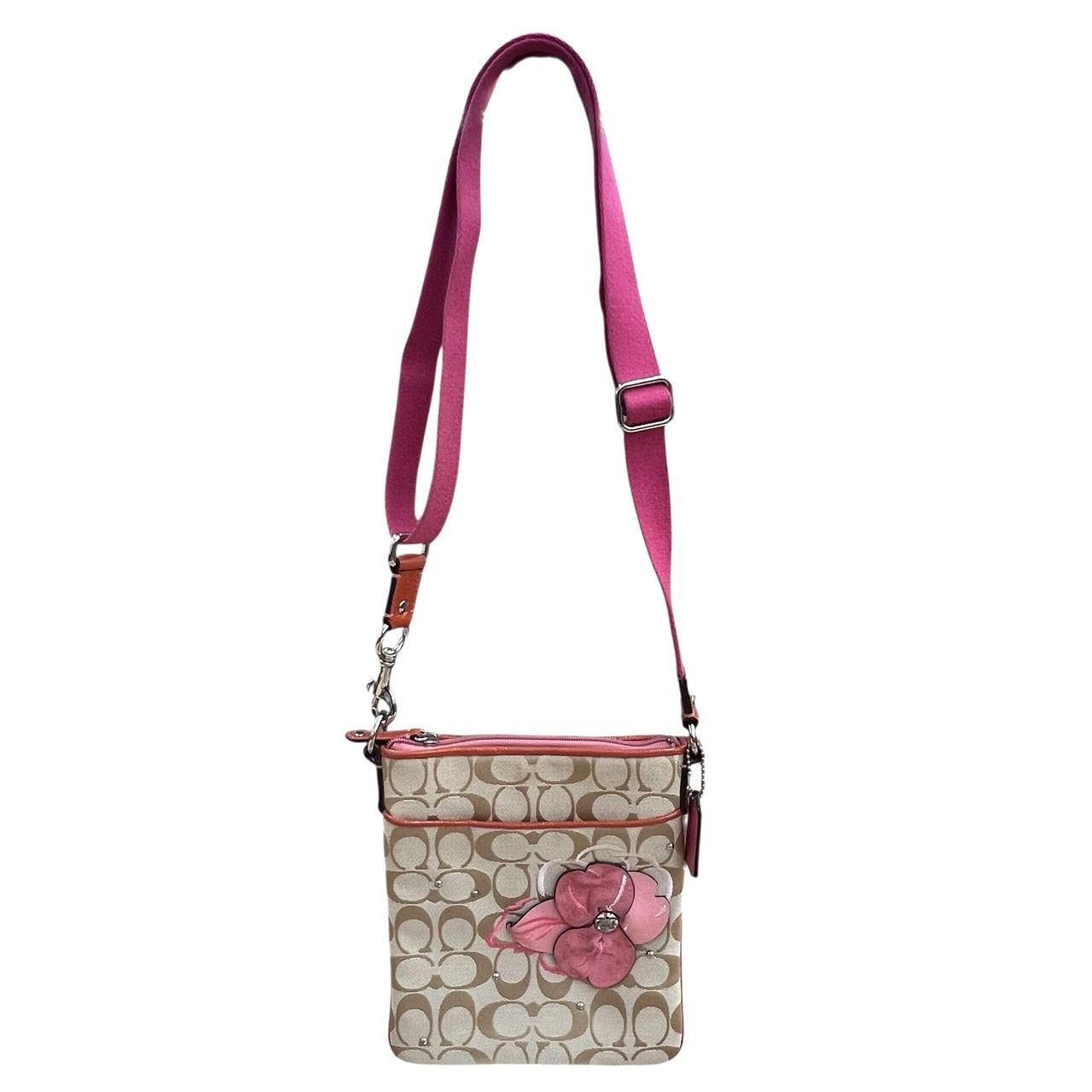 ♡COACH シグネチャー ベージュ ピンク リバーシブル COACH 三つ折り シグネチャー ベージュ カバー ピンク♡公式