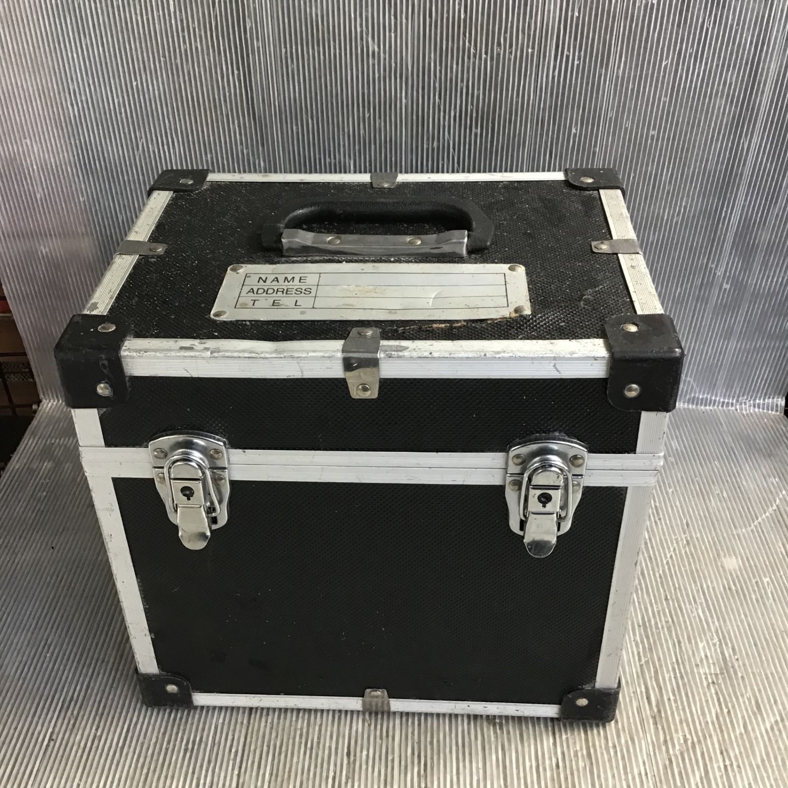 〇MAX グリーンレーザー墨出し器 LA-301DG 割引 パネルに傷あり【草加店】