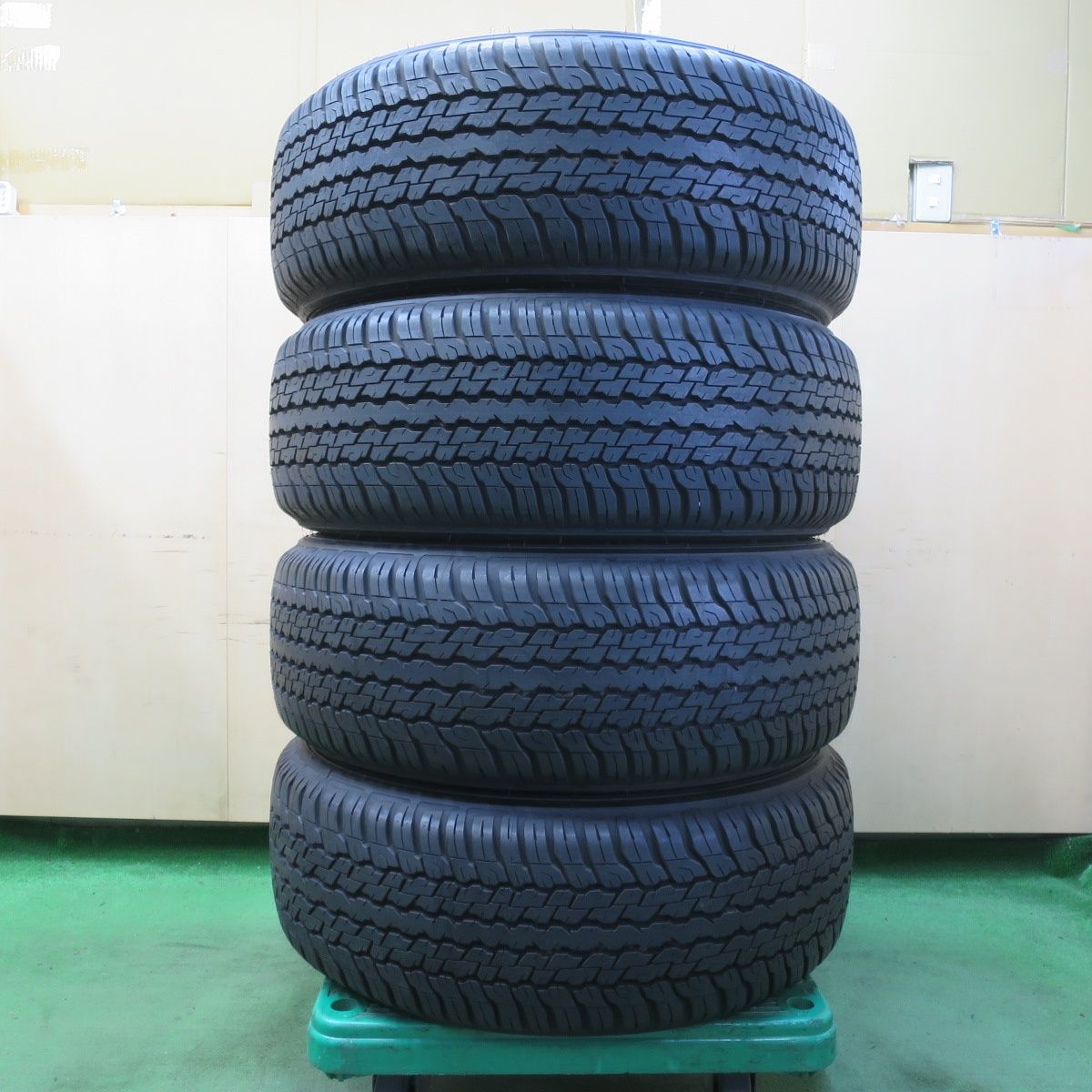 新車外し 23年 265|60R18 ダンロップ PT グラントレック AT23 タイヤ 18インチ ハイラックス ランクル 等 5052712イノタ