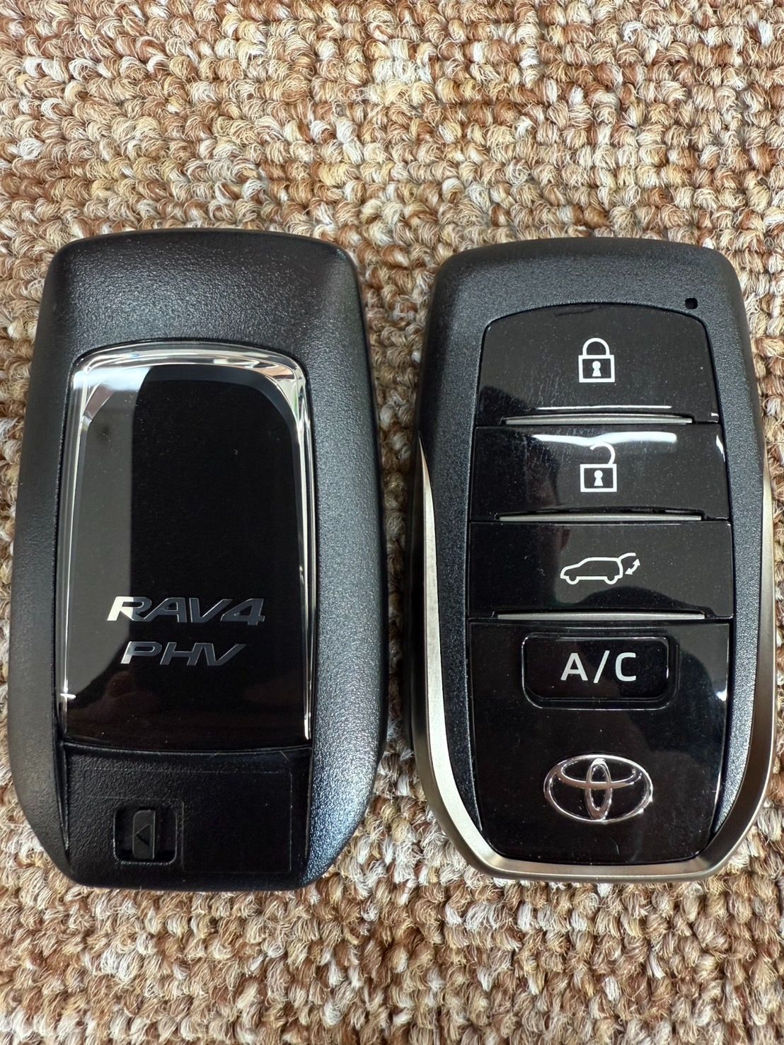 スマートキー トヨタ RAV4 PHV 007-AH0195 14FAT 黒 - メルカリ