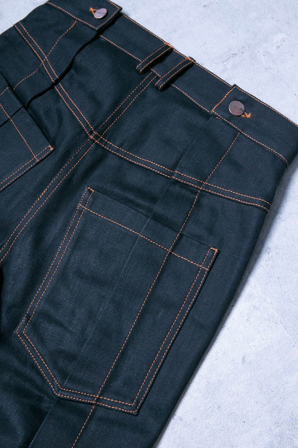 DELADA デラダ PLEATED TROUSERS WITH FRONT BUTTONS/デニム - メルカリ