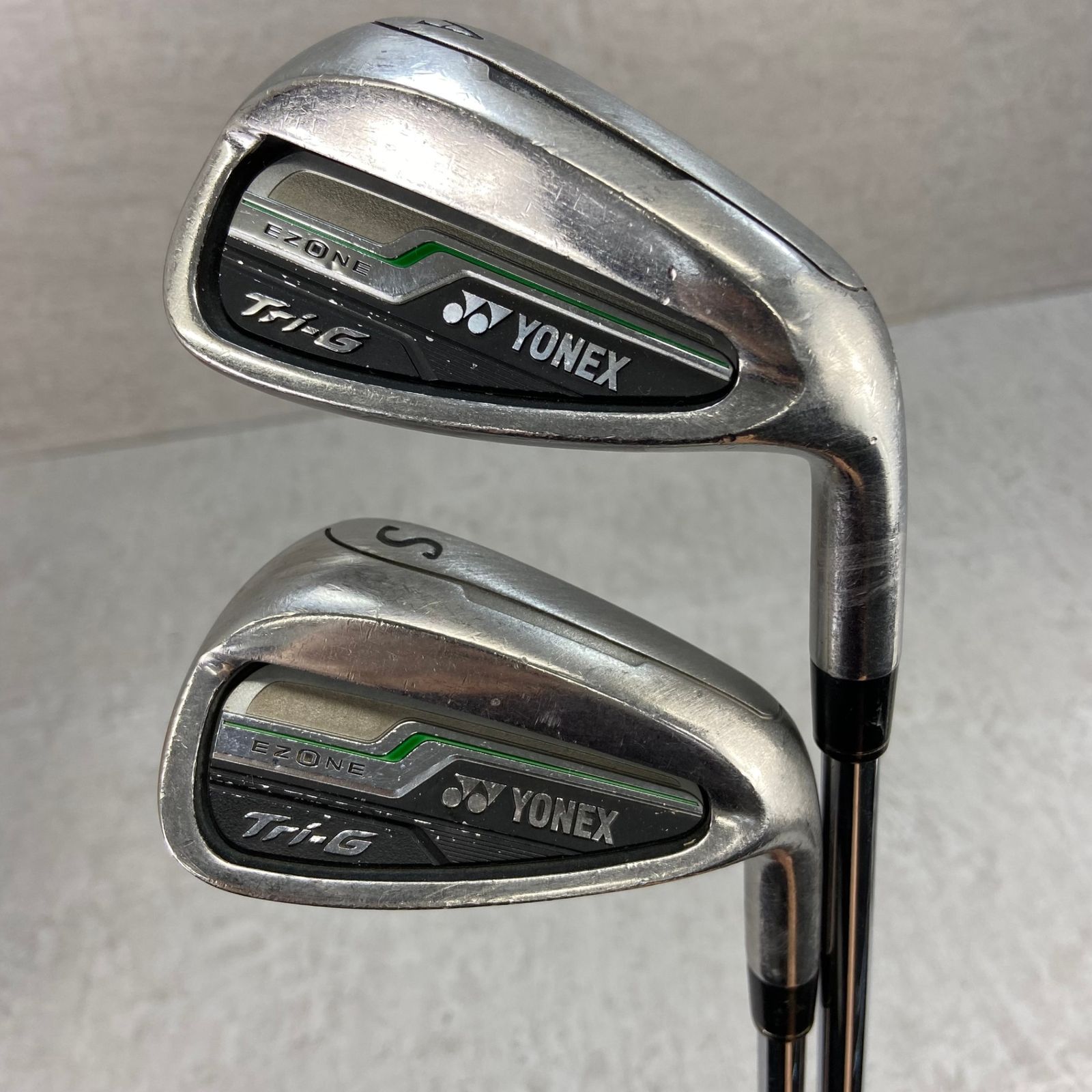 YONEX - YONEX　ヨネックス　Tri-G　メンズゴルフ　ウェッジ2本セット　スチール　R　右利き用　WEDGE　アプローチ　サンド　AW　SW YONEX ヨネックス Tri-G メンズゴルフ ウェッジ2本セット
