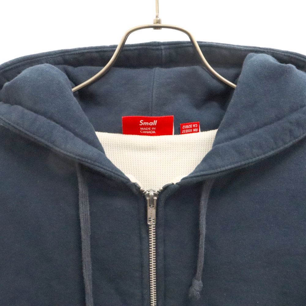 Supreme ネイビージャンパー フード付き Supreme ネイビージャンパー フード付き