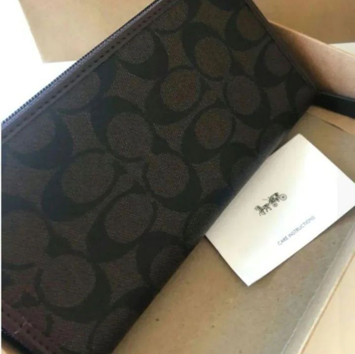 Sale 匿名配送 新品  COACH コーチ 財布 カーフレザー