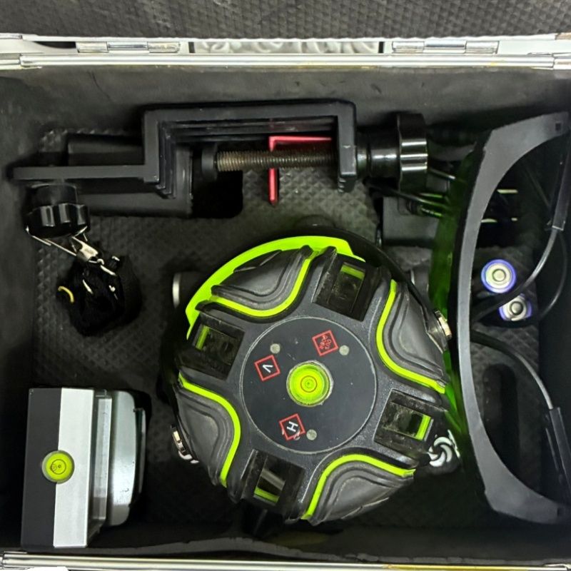 Firecore レーザー墨出し器 EP-400 グリーン 通電のみ 42510K101