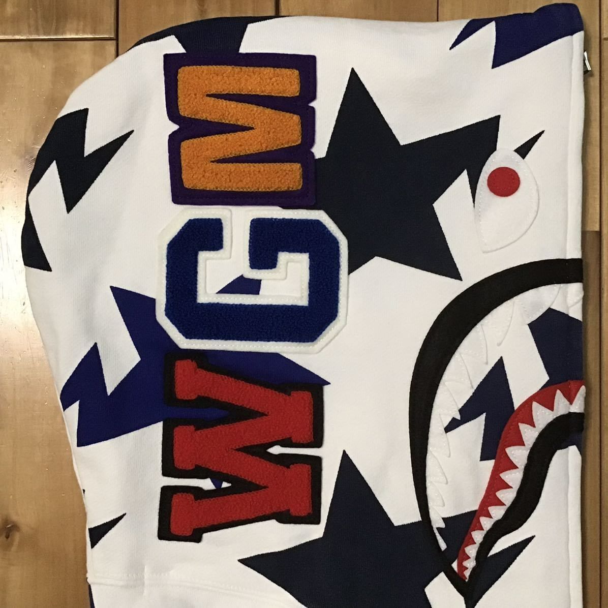 ☆NFS限定☆ スター シャーク パーカー Mサイズ a bathing ape BAPE