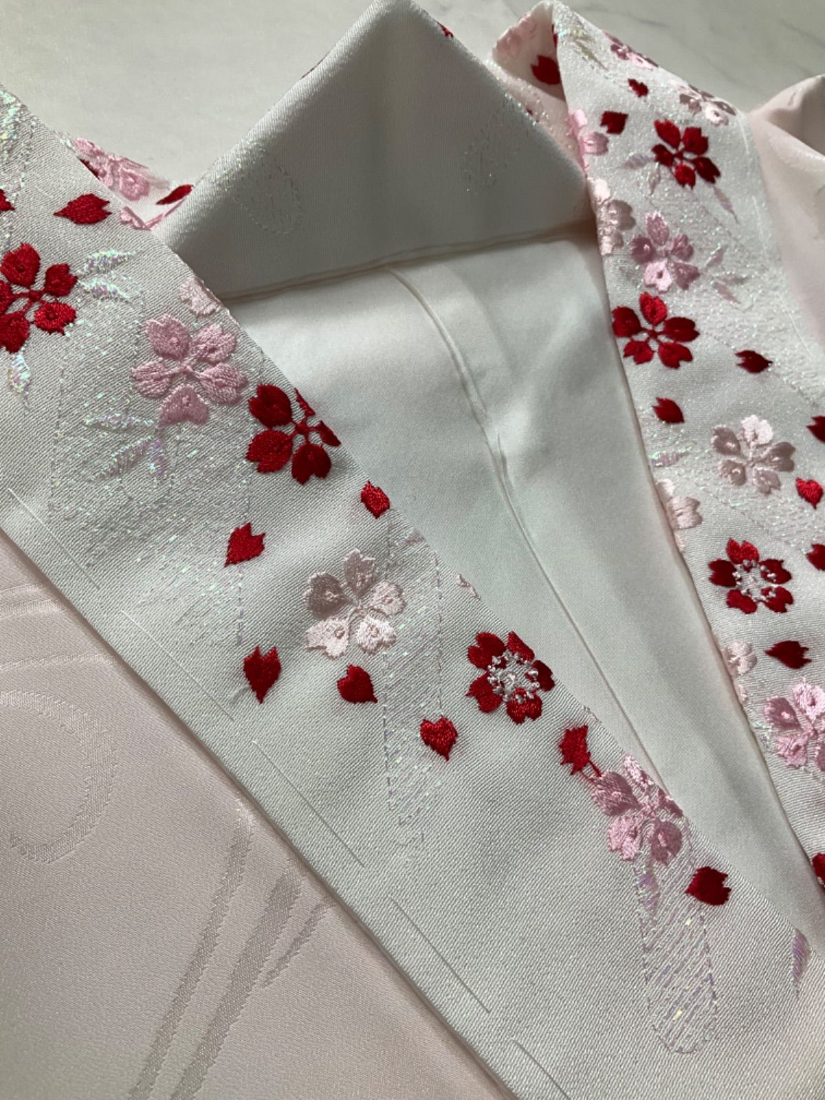 長襦袢 振袖用 艶やか赤にぷっくり花模様の刺繍半襟付 正絹 - 通販