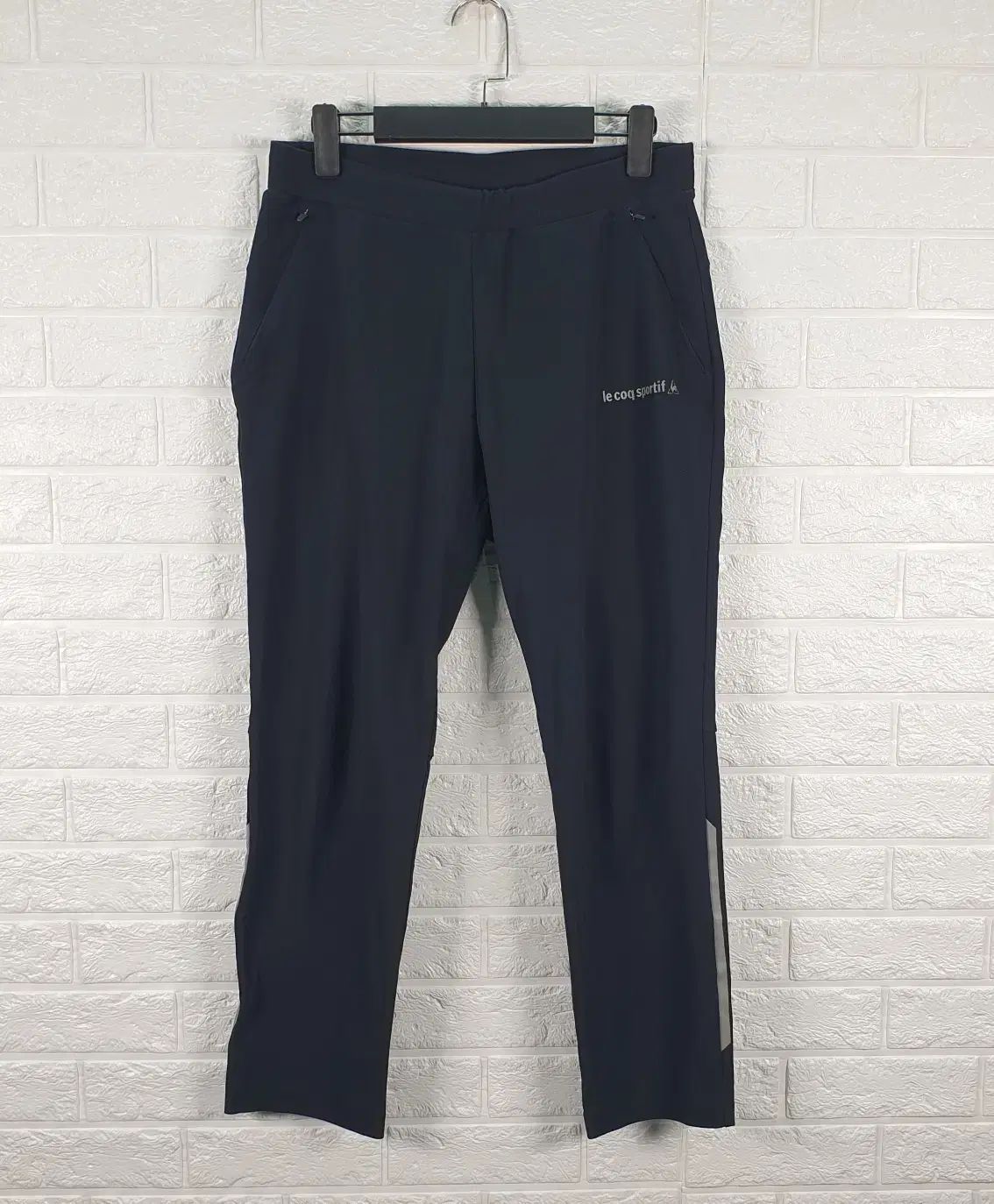 【雷市場（ポンジャン）商品韓国直送】 29 ー 30 le coq sportif(ルコックスポルティフ) トレーニングパンツ