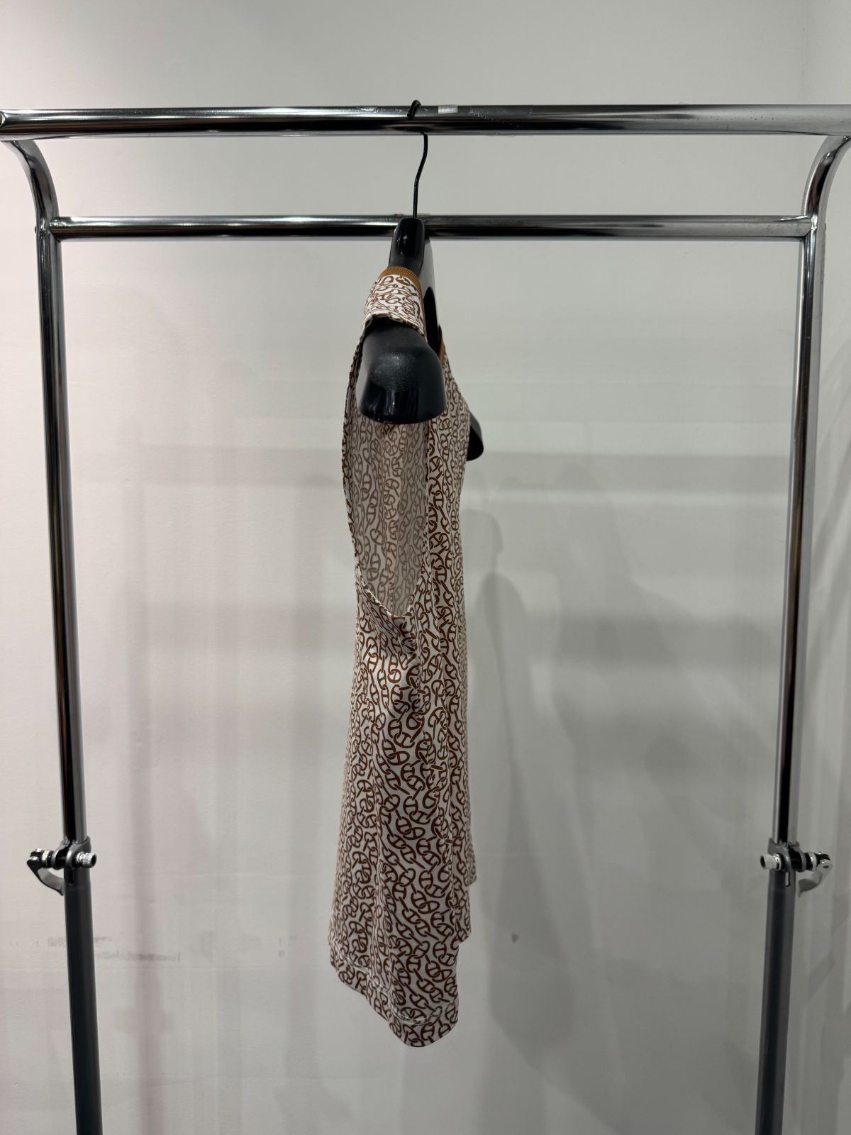 ノースリーブカットソー