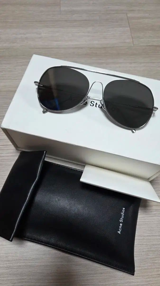 Acne Studios スピットファイヤー サングラス large