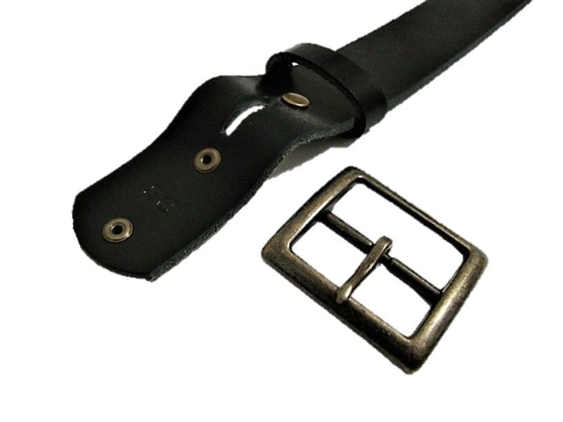 杤木レザー フラワー型スタッズベルト 黒（ターコイズスポッツ  