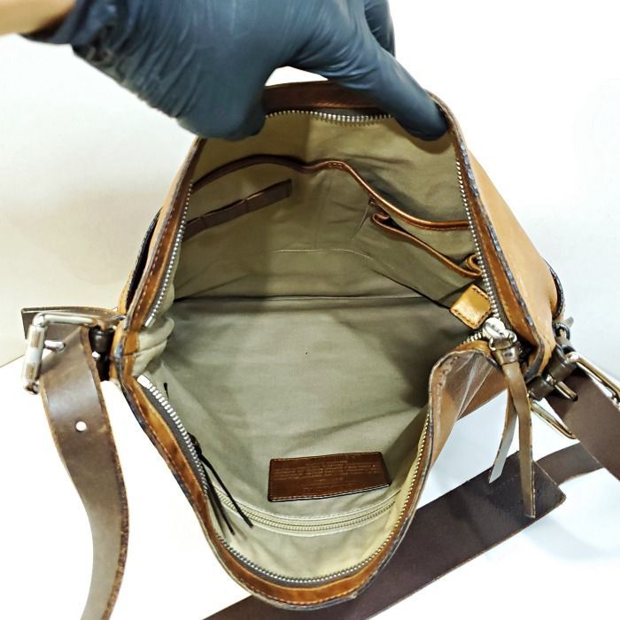 コーチ COACH レザー 型押しロゴ 斜め掛け クロスボディ