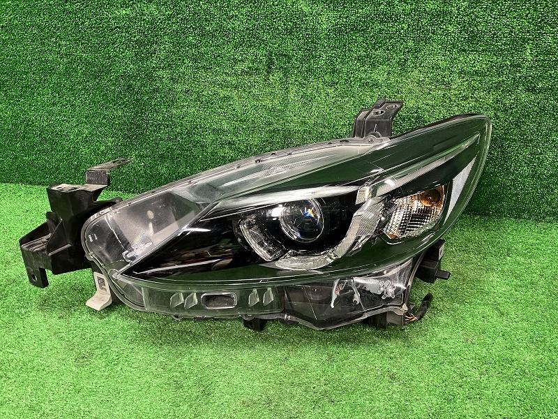 アテンザ GJ2AW 左ヘッドランプ ヘッドライト XD Lパッケージ コイト 100-65043 G46N-51-041F 41V