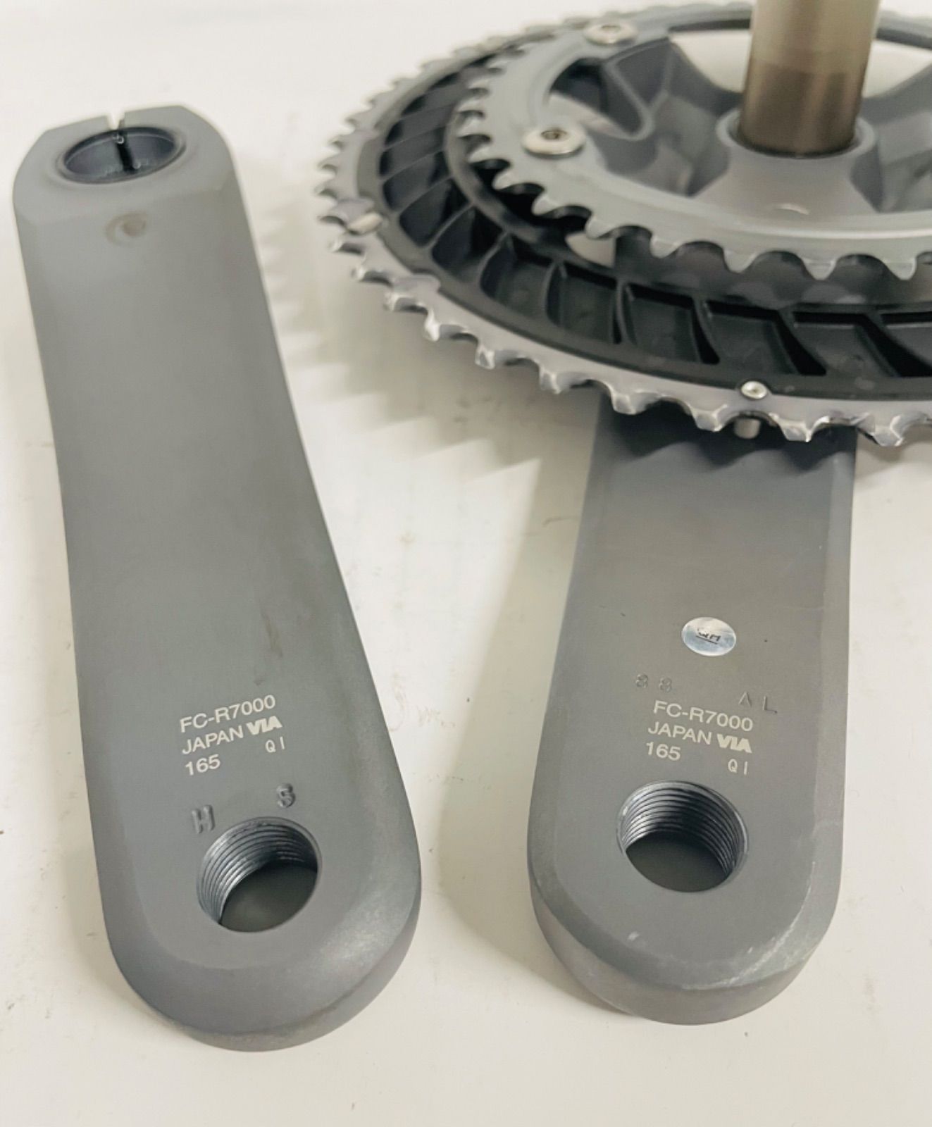 105 FC-R7000 165mm 50-34T クランクセット シルバー 銀 - メルカリ 105 FC-R7000 165mm 50-34T クランクセット シルバー 銀 - メルカリ